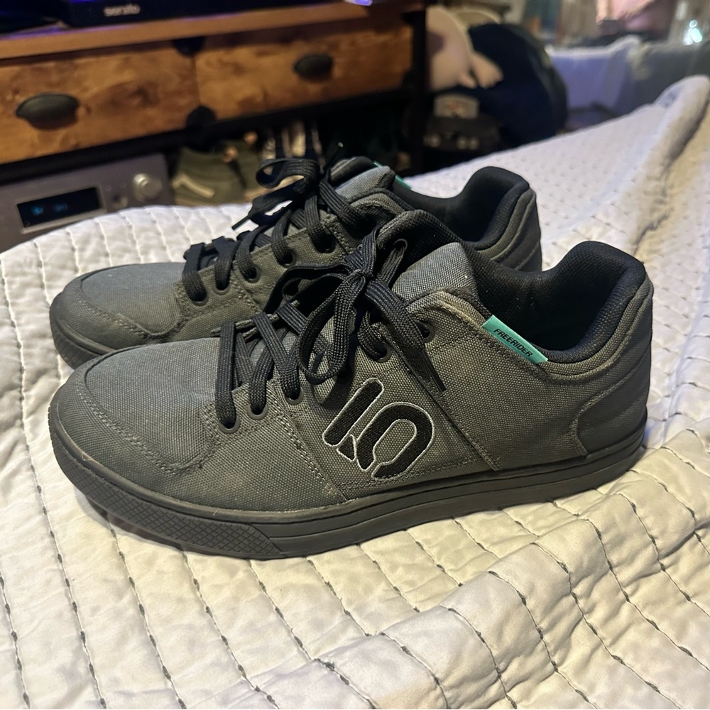 Adidas Stealth Biking shoes